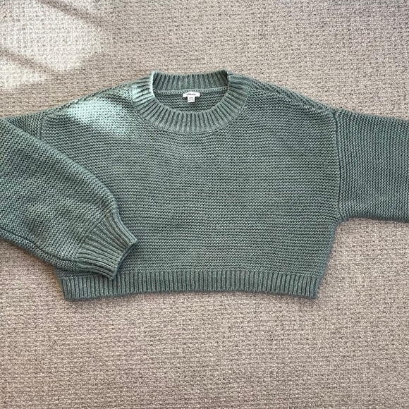 Oversized Cropped Crewneck Sweater - Picture 1 of 7